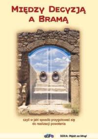 Między decyzją a bramą - praca zbiorowa, Roman Rusek